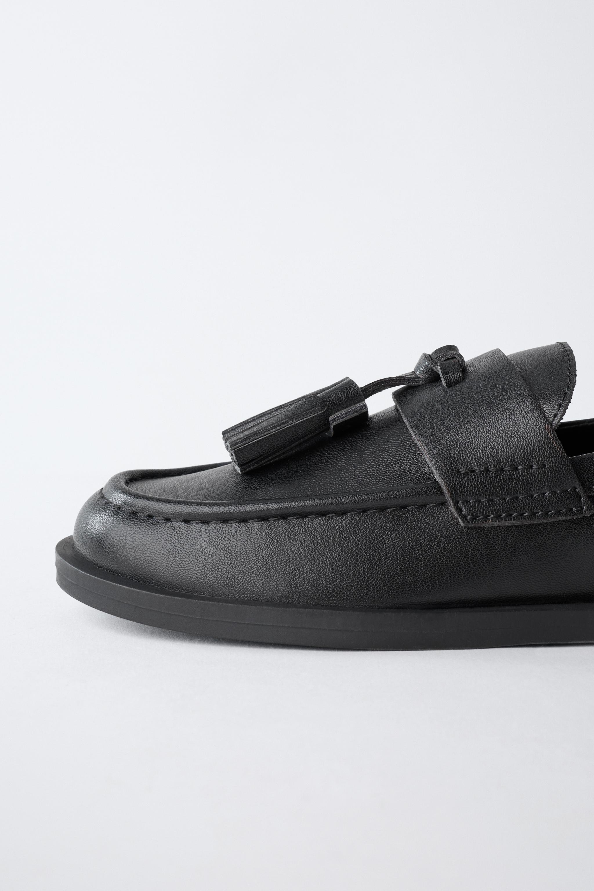 TASSEL LOAFERS